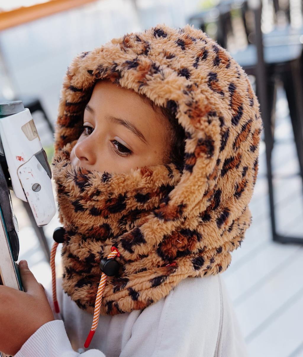 Balaclava para criança castanha com estampado leopard, em polar ajustável, Hello Hossy