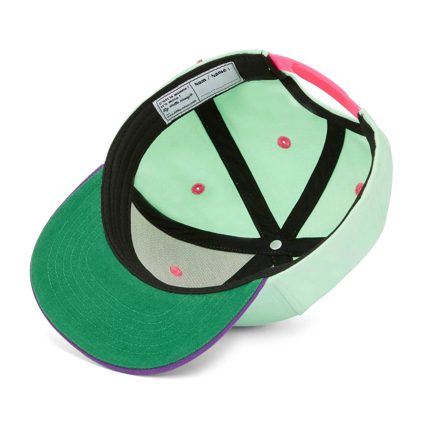 Boné infantil verde-menta com pala violette, detalhe de etiqueta interior, Hello Hossy