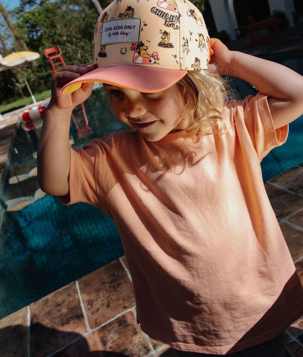 Boné infantil rosa com estampado de unicórnios, pala curva, patch Hello Hossy