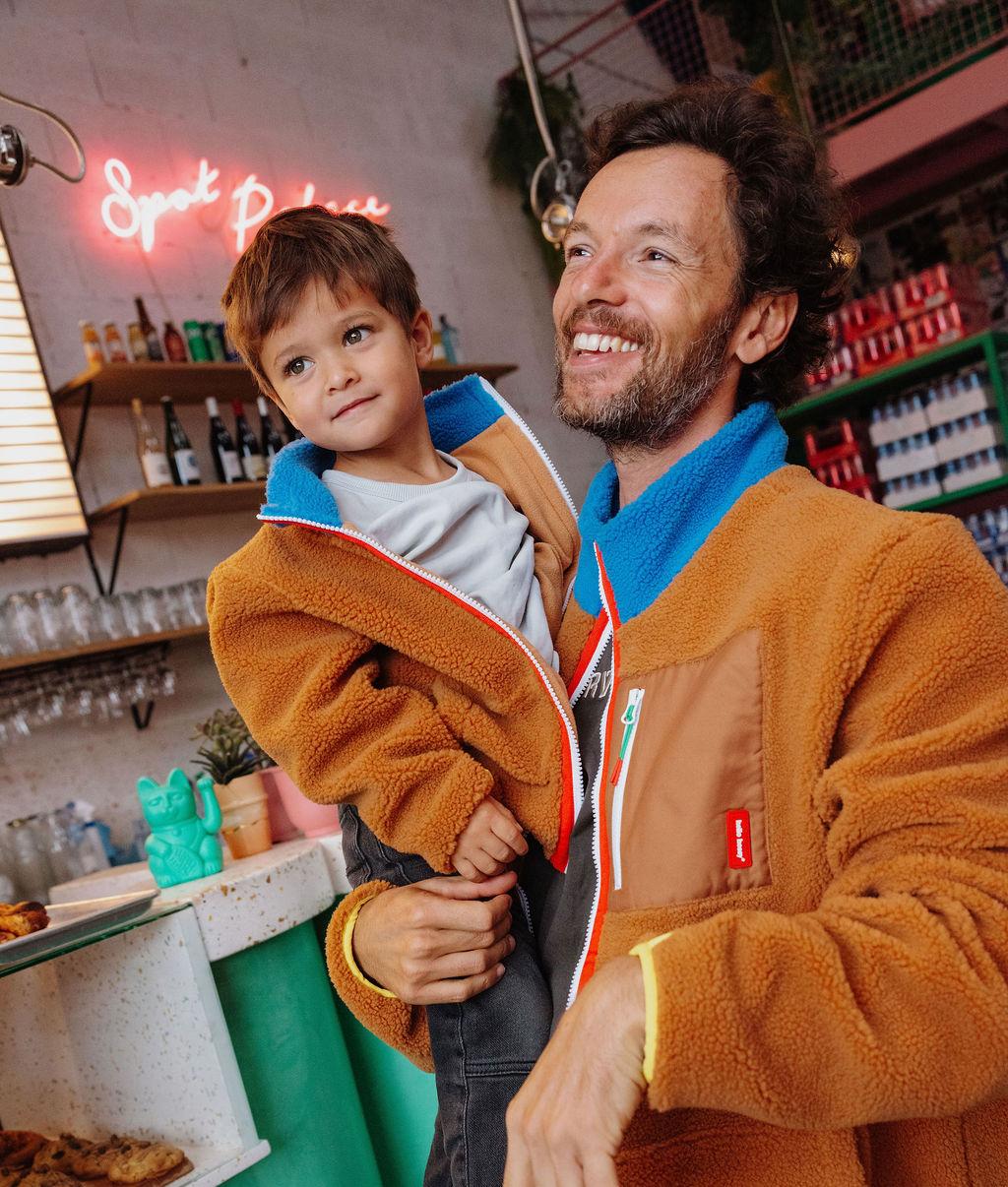 Casaco polar azul e Camel para família a combinar, Hello Hossy