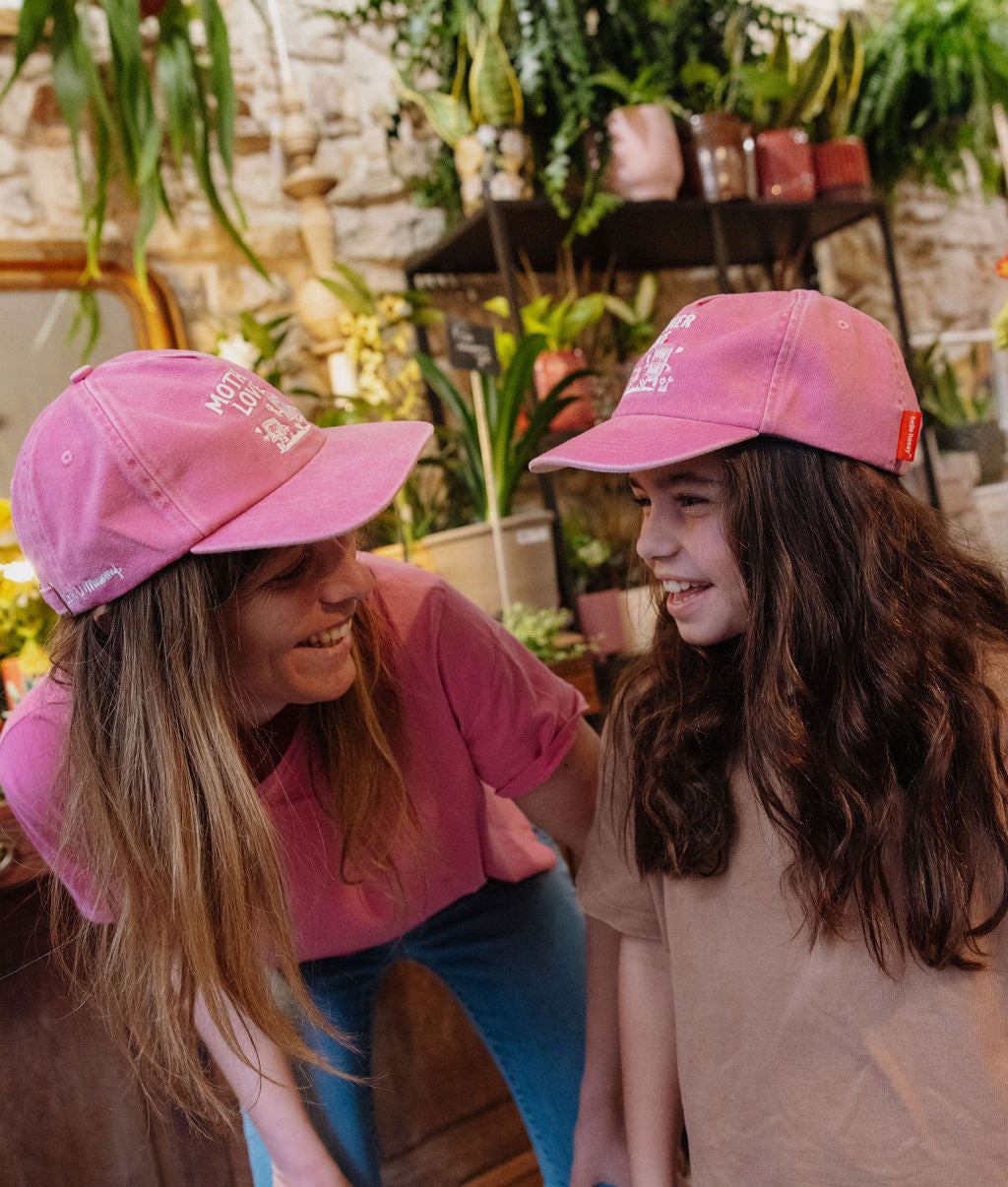 Duo mãe e criança, bonés rosas bordados com palas curvas, Hello Hossy