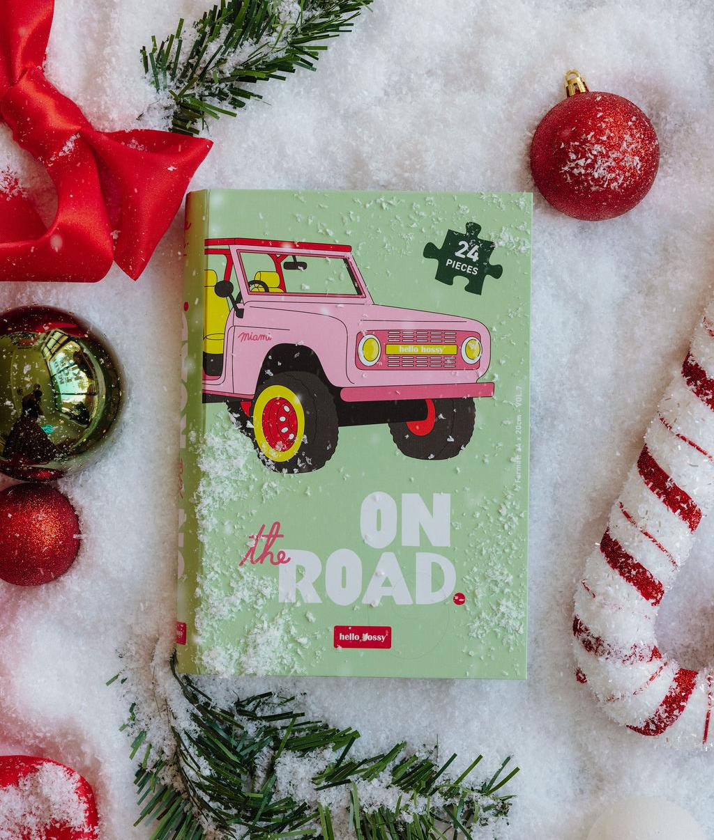 Puzzle infantil verde com motivo de carro rosa, 24 peças Hello Hossy