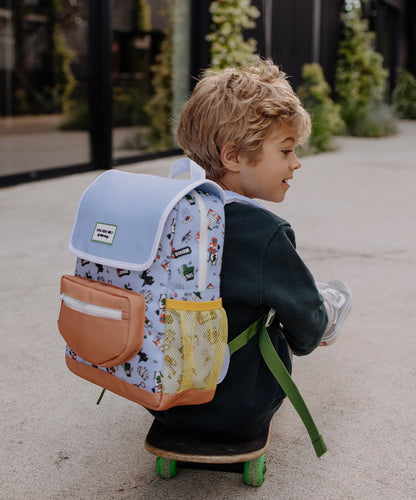 Mochila infantil azul com padrão de desporto, bolso castanho e rede amarela Hello Hossy