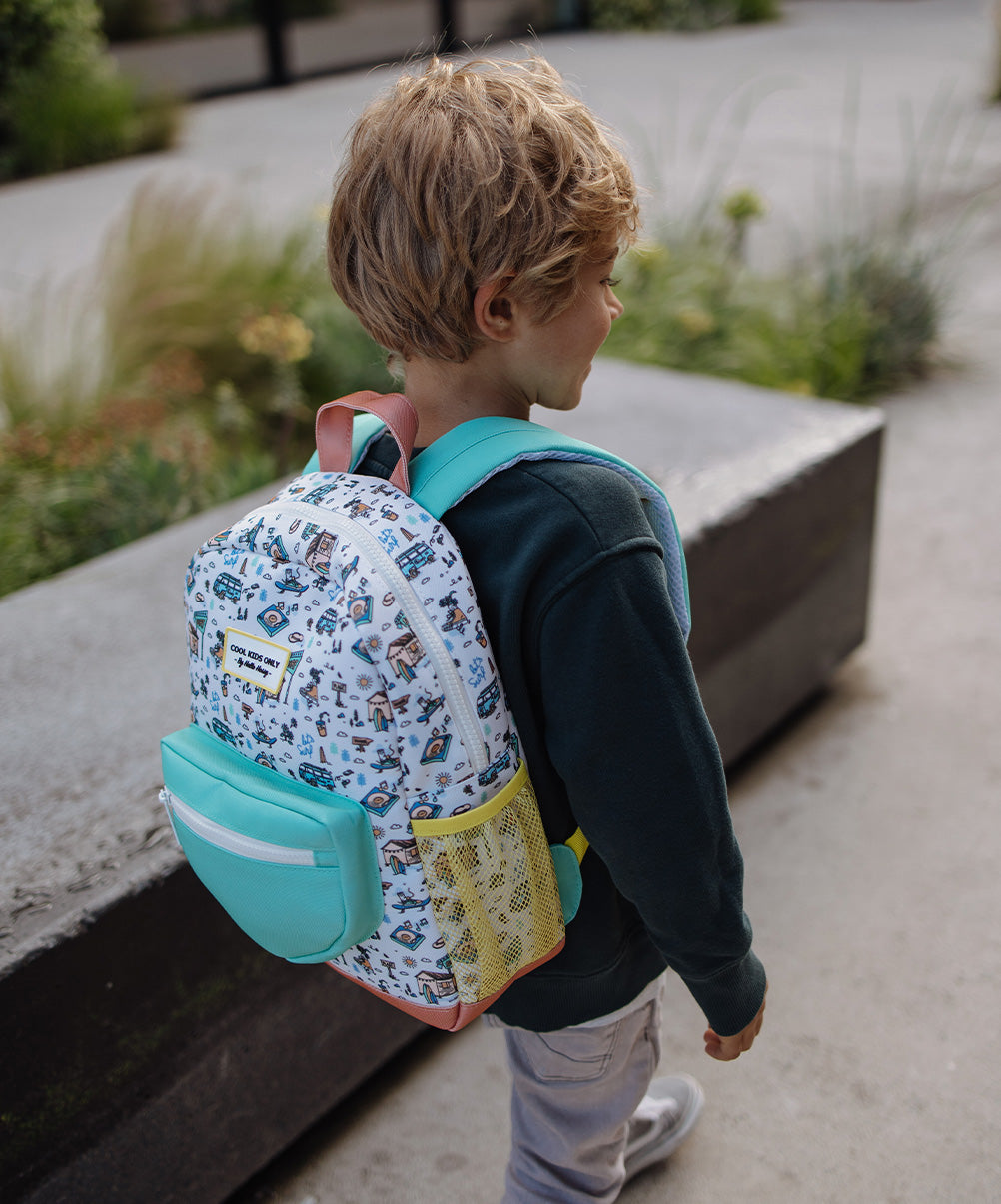 Mochila infantil branca com padrão de viagem Carrinha, bolso em rede amarelo Hello Hossy