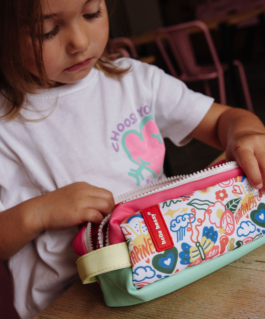 Estojo escolar infantil branco e verde com estampado de arte floral e fecho duplo Hello Hossy