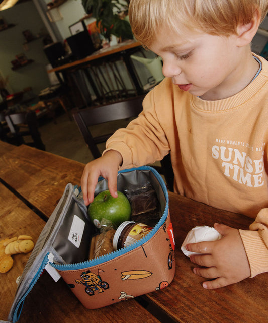 Saco de almoço infantil castanho com padrões de mascote e bicicleta, fecho e interior Hello Hossy