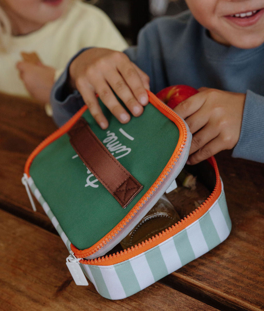 Saco de lanche infantil às riscas verdes, fecho laranja e pega castanha Hello Hossy