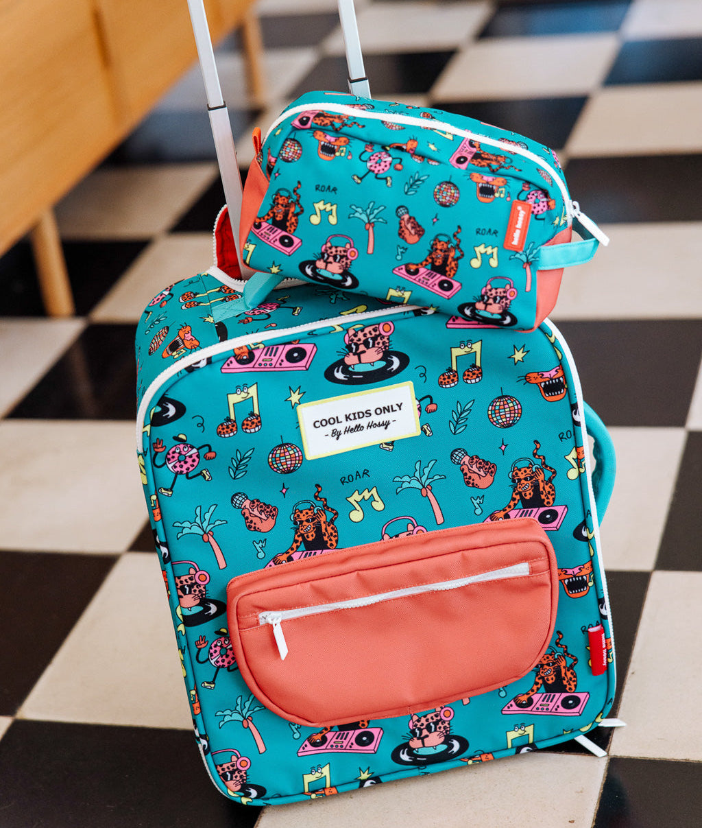 Mala de viagem infantil verde com motivo de música e nécessaire a condizer Hello Hossy