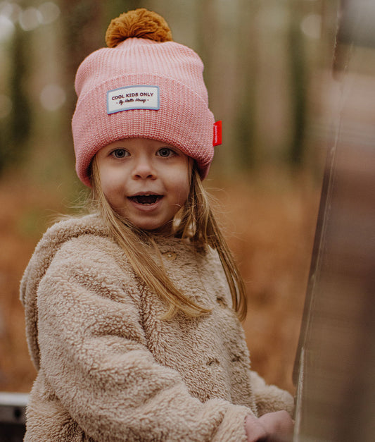 Gorro infantil rosa com pompom e bordado Cool Kids Only Hello Hossy
