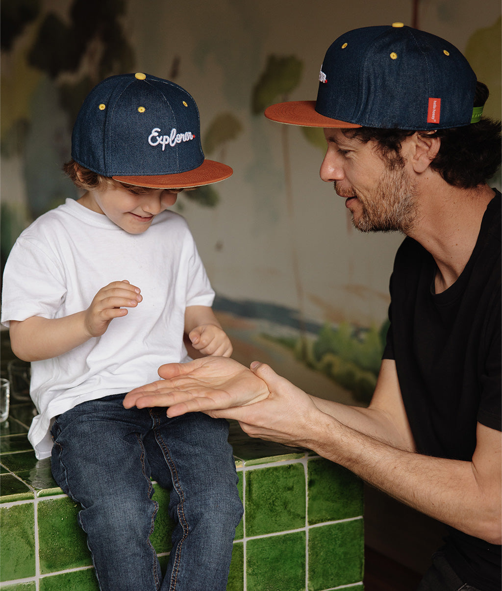 Boné para crianças Jean Explorer, pala reta, algodão orgânico, certificado Oeko-Tex, desde os 9 meses, Cool Kids Only !