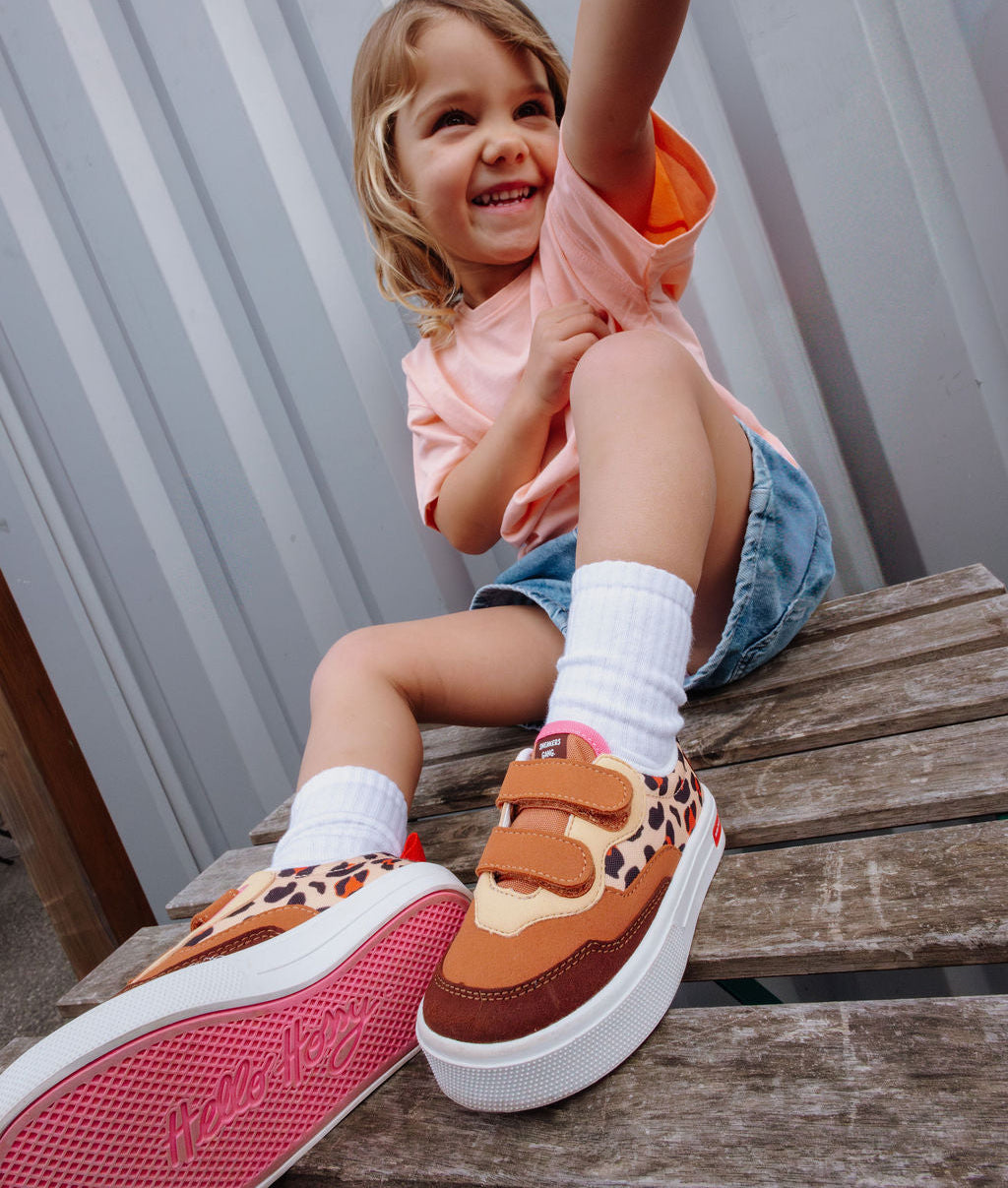Sapatilhas para criança creme e castanho com estampado leopard, velcro duplo Hello Hossy