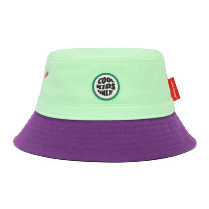 Chapéu bucket infantil bicolor verde e violeta, patch Cool Kids Only Hello Hossy