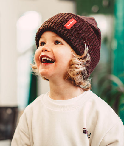 Gorro colorido para crianças e adultos Flow Chocolate, 100% algodão orgânico, sem pompom, a partir dos 9 meses, Cool Kids Only!