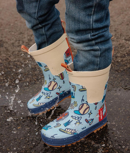 Botas de chuva infantis azuis com padrão desportivo, detalhes laranja e sola antiderrapante Hello Hossy