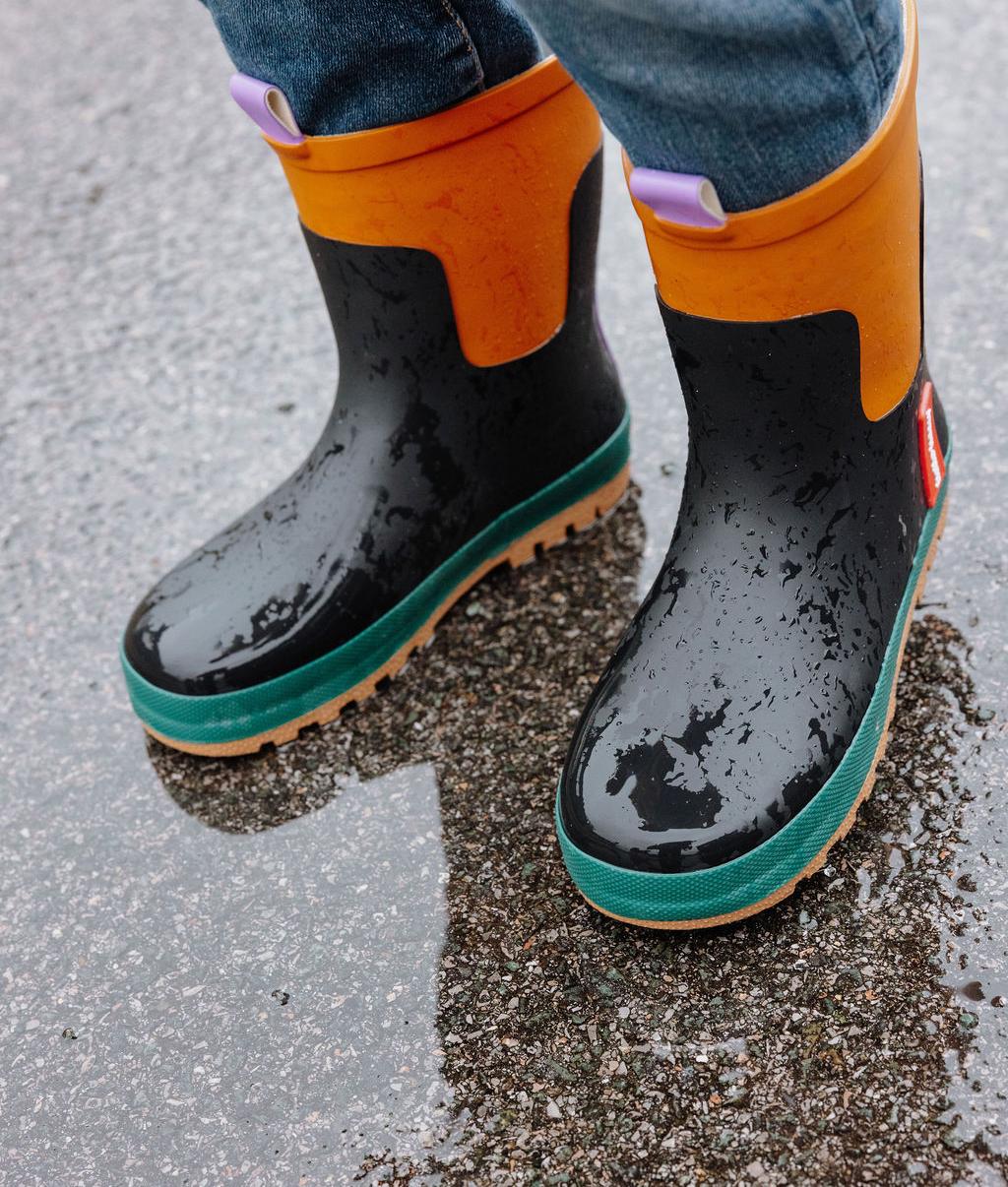 Botas de chuva de borracha Blackfy - foto lifestyle – Hello Hossy