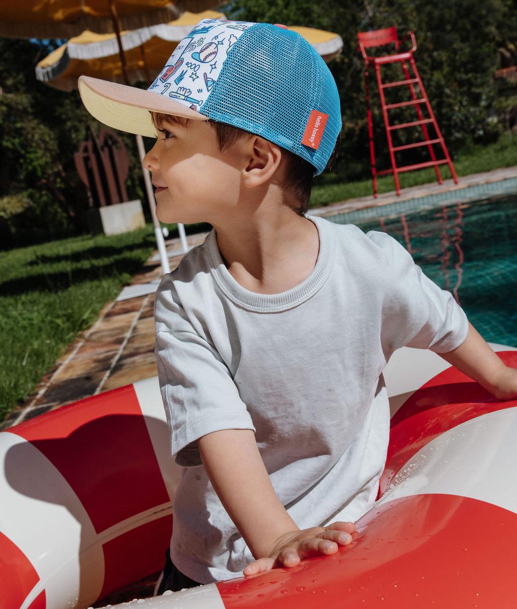 Boné infantil trucker azul com padrão de desporto baseball Hello Hossy