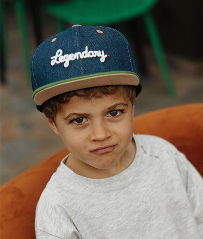 Boné infantil Jean Legendary, pala reta, algodão orgânico, certificado Oeko-Tex, desde os 9 meses, Cool Kids Only!