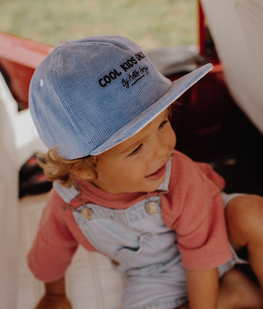Boné para pais e filhos Mini Açaï, pala reta, veludo, certificado Oeko-Tex, desde os 9 meses, Cool Kids Only!