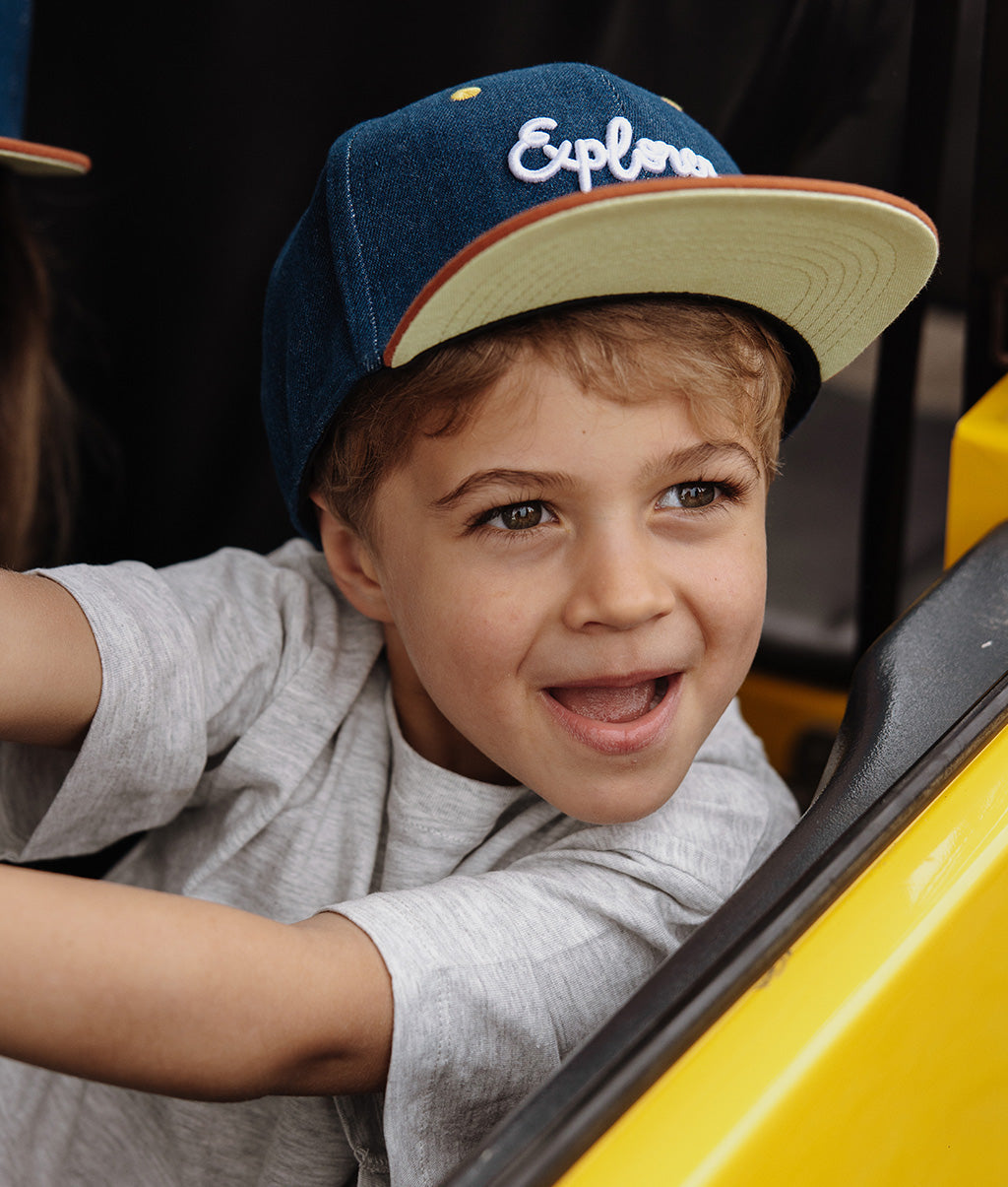 Boné para pais e filhos Jean Explorer, pala reta, algodão orgânico, certificado Oeko-Tex, a partir dos 9 meses, Cool Kids Only !