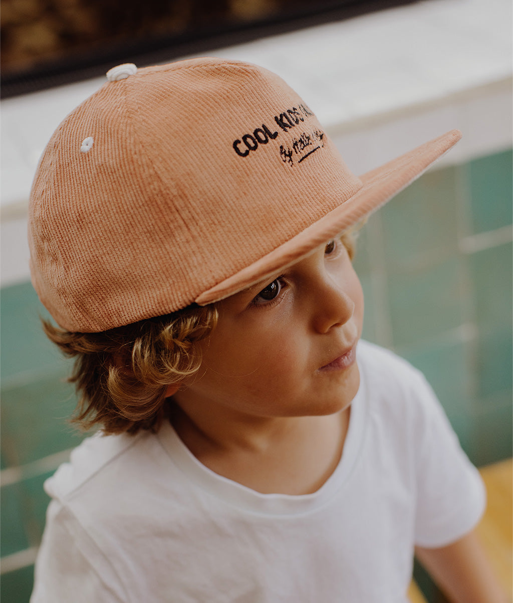 Boné pais e filhos Mini Nutty, pala reta, veludo, certificado Oeko-Tex, desde os 9 meses, Cool Kids Only!
