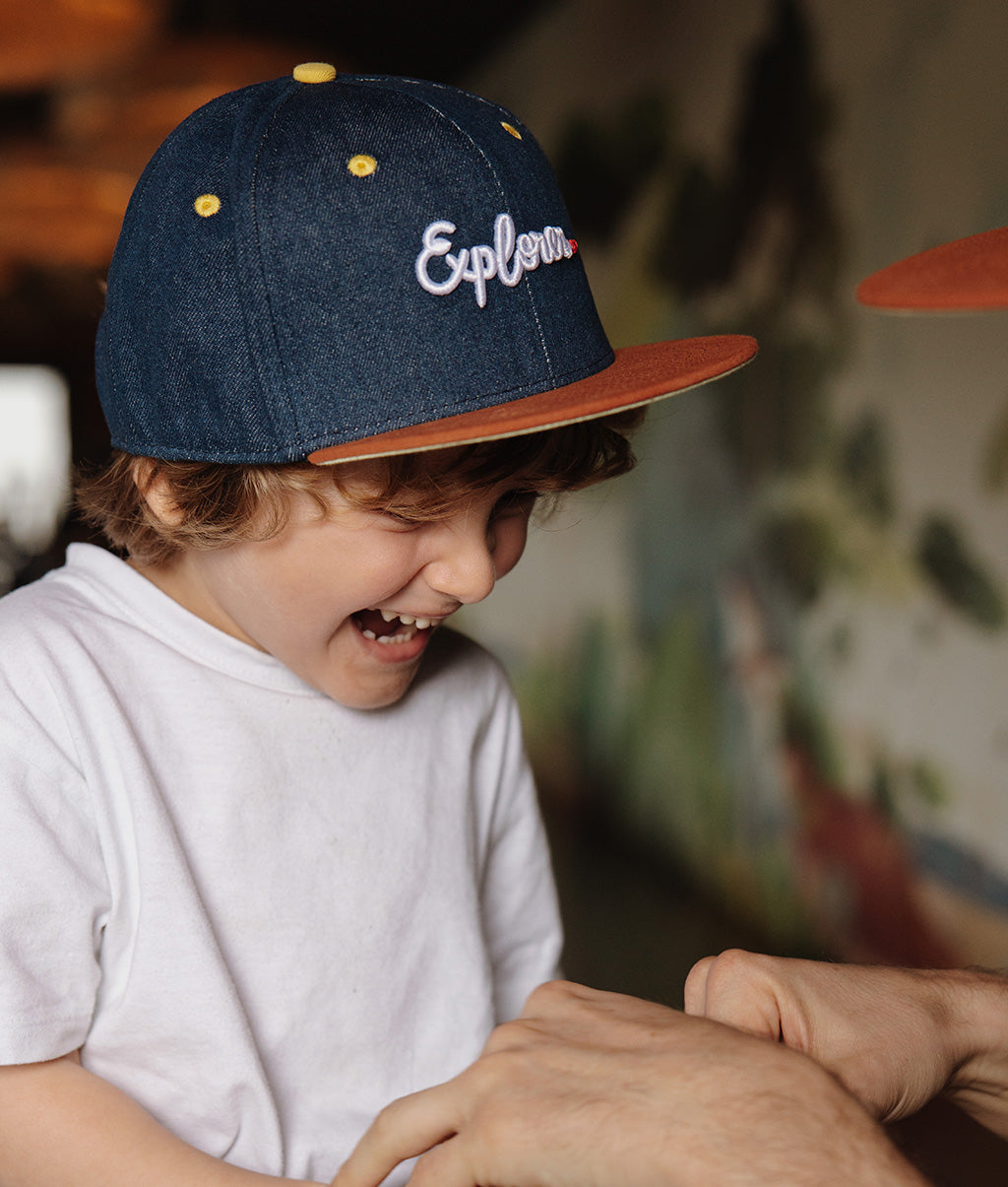 Boné para crianças Jean Explorer, pala reta, algodão orgânico, certificado Oeko-Tex, desde os 9 meses, Cool Kids Only !