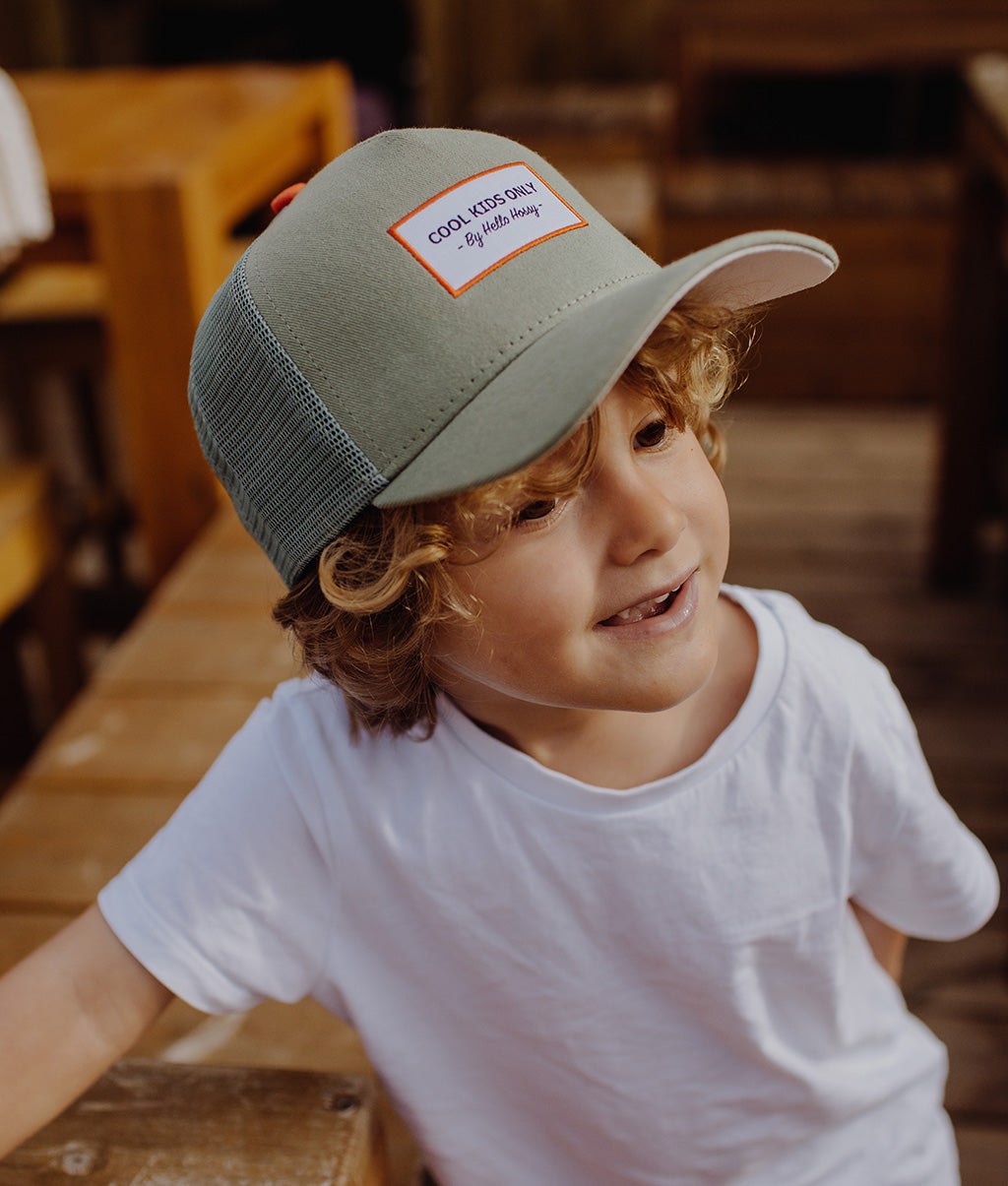 Boné pais e filhos Mini Olive, estilo Trucker, matchy-matchy, ecorresponsável, desde os 9 meses, Cool Kids Only!
