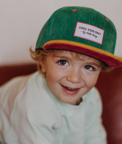 Boné infantil Sweet Rainbow, pala reta, veludo, certificado Oeko-Tex, desde os 9 meses, Cool Kids Only!