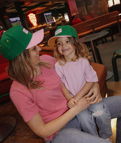 Boné verde para mãe e criança Hello Hossy