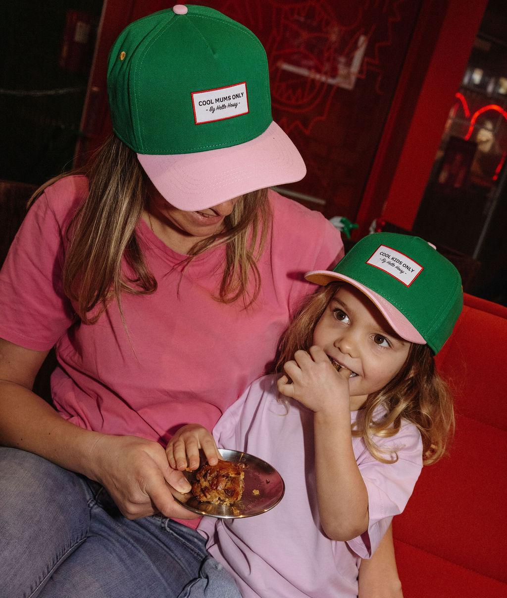 Boné verde duo mãe e criança Hello Hossy