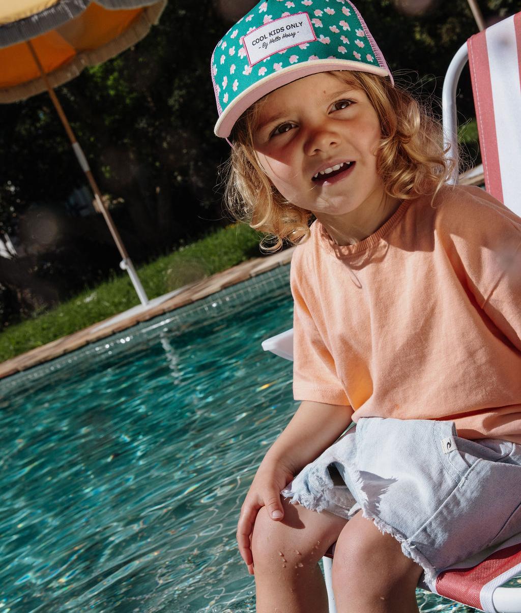 Boné infantil trucker verde com flores rosas, estilo de verão Hello Hossy