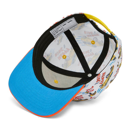 Boné infantil com estampado de carros, pala laranja, detalhe de etiqueta interior Hello Hossy