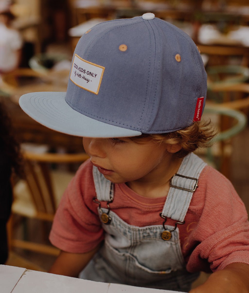 Boné infantil Mini Malo, pala reta, 100% algodão orgânico, certificado Oeko-Tex, desde os 9 meses, Cool Kids Only!