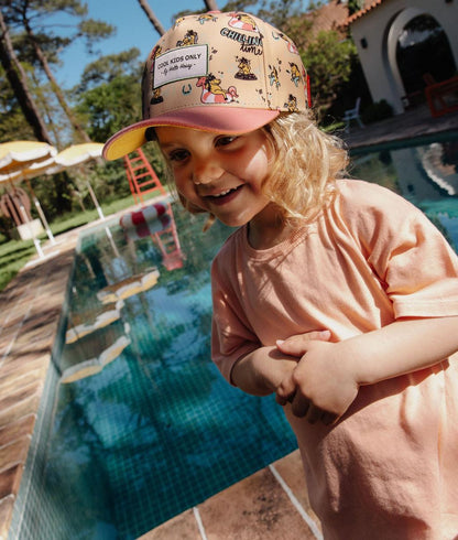Boné infantil rosa amarelo com estampado de unicórnio e pala curva Hello Hossy