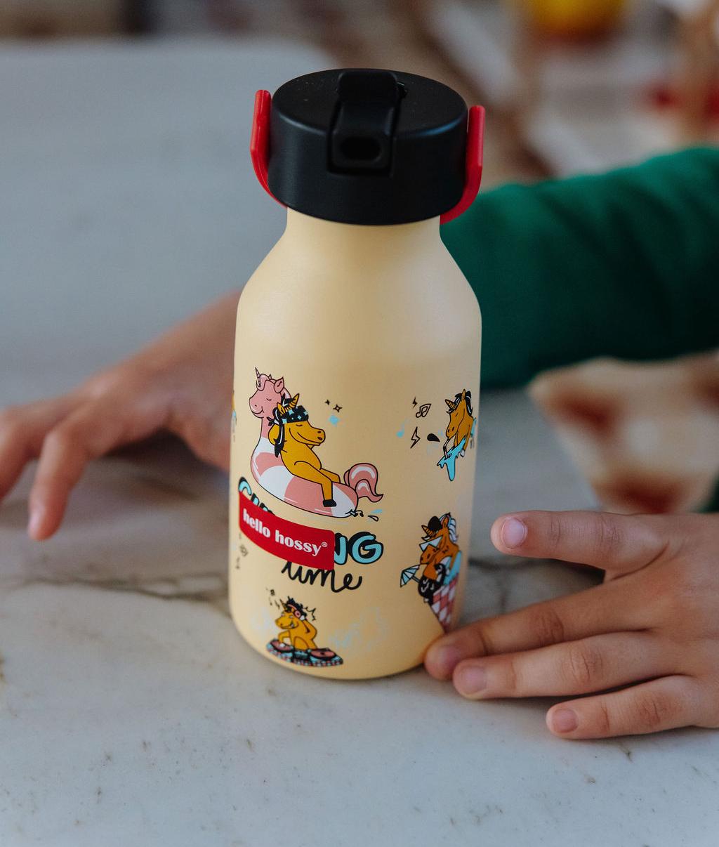 Garrafa reutilizável infantil amarela com padrão de unicórnio, tampa preta Hello Hossy