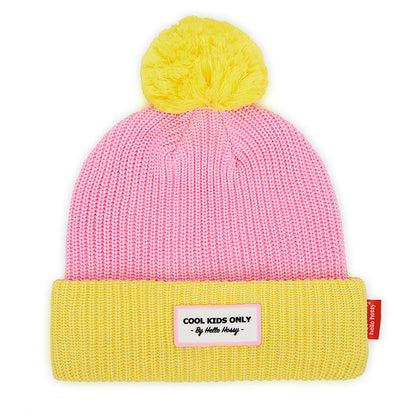 Gorro rosa para criança, rebordo amarelo, pompom amarelo, inscrição bordada Hello Hossy