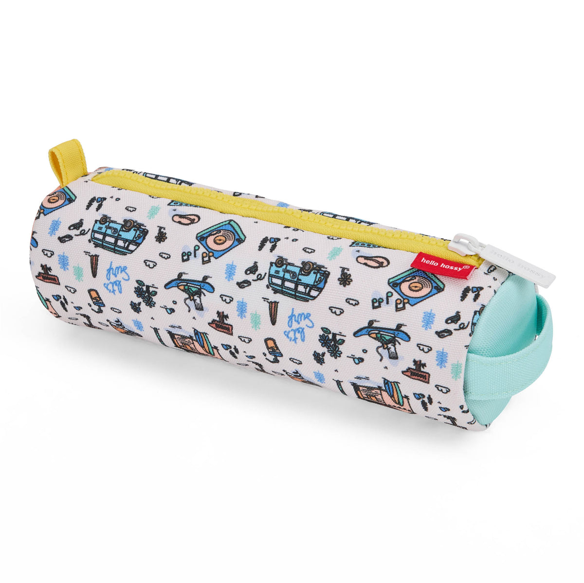 estojo escolar infantil branco com padrões de viagem, fecho de correr amarelo, detalhe azul Hello Hossy