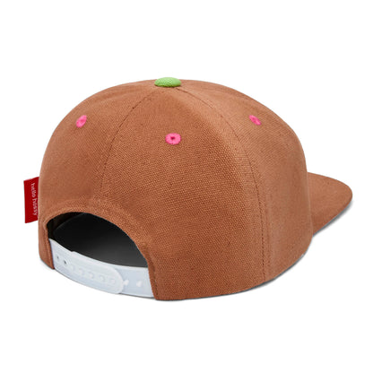 Boné infantil castanho, detalhes rosa e verde, pala reta Hello Hossy