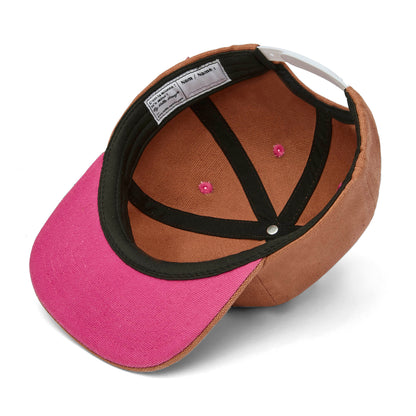 Boné infantil castanho com pala rosa no interior Hello Hossy