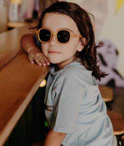 Óculos de sol para crianças Koody Jonhy, coloridos, lentes categoria 3, UV400, lentes polarizadas, desde os 2 anos, Cool Kids Only!