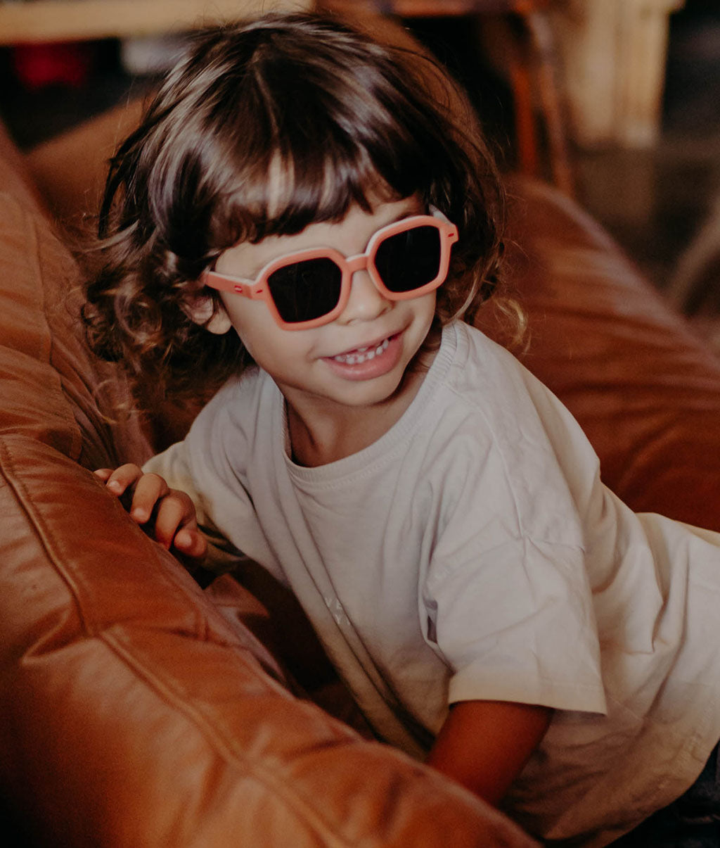 Óculos de sol infantis Hossy Vera, coloridos, lentes categoria 3, UV400, lentes polarizadas, desde os 2 anos, Cool Kids Only !
