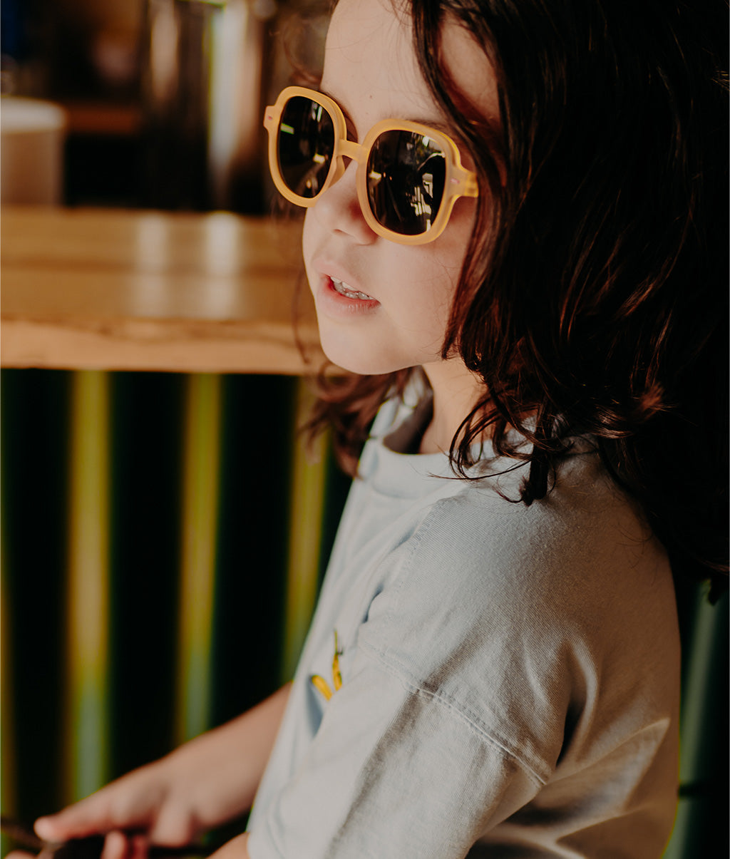 Óculos de sol para crianças Koody Jonhy, coloridos, lentes categoria 3, UV400, lentes polarizadas, desde os 2 anos, Cool Kids Only!