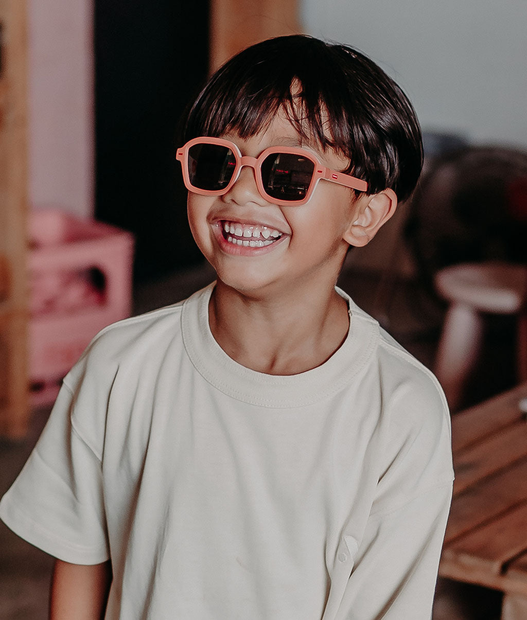 Óculos de sol infantis Hossy Vera, coloridos, lentes categoria 3, UV400, lentes polarizadas, desde os 2 anos, Cool Kids Only !