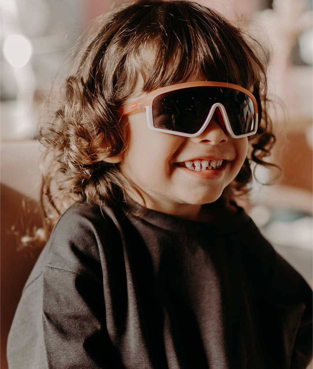 Óculos de sol para crianças Plany Betty, coloridos, lentes categoria 3, UV400, lentes polarizadas, desde os 2 anos, Cool Kids Only!