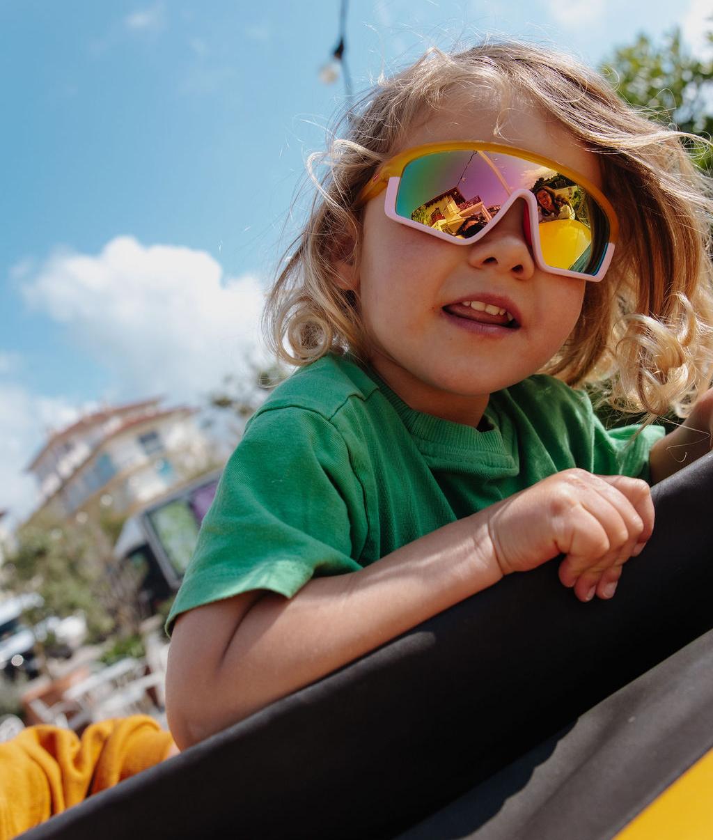Óculos de sol infantis com armação desportiva laranja e lentes espelhadas Hello Hossy