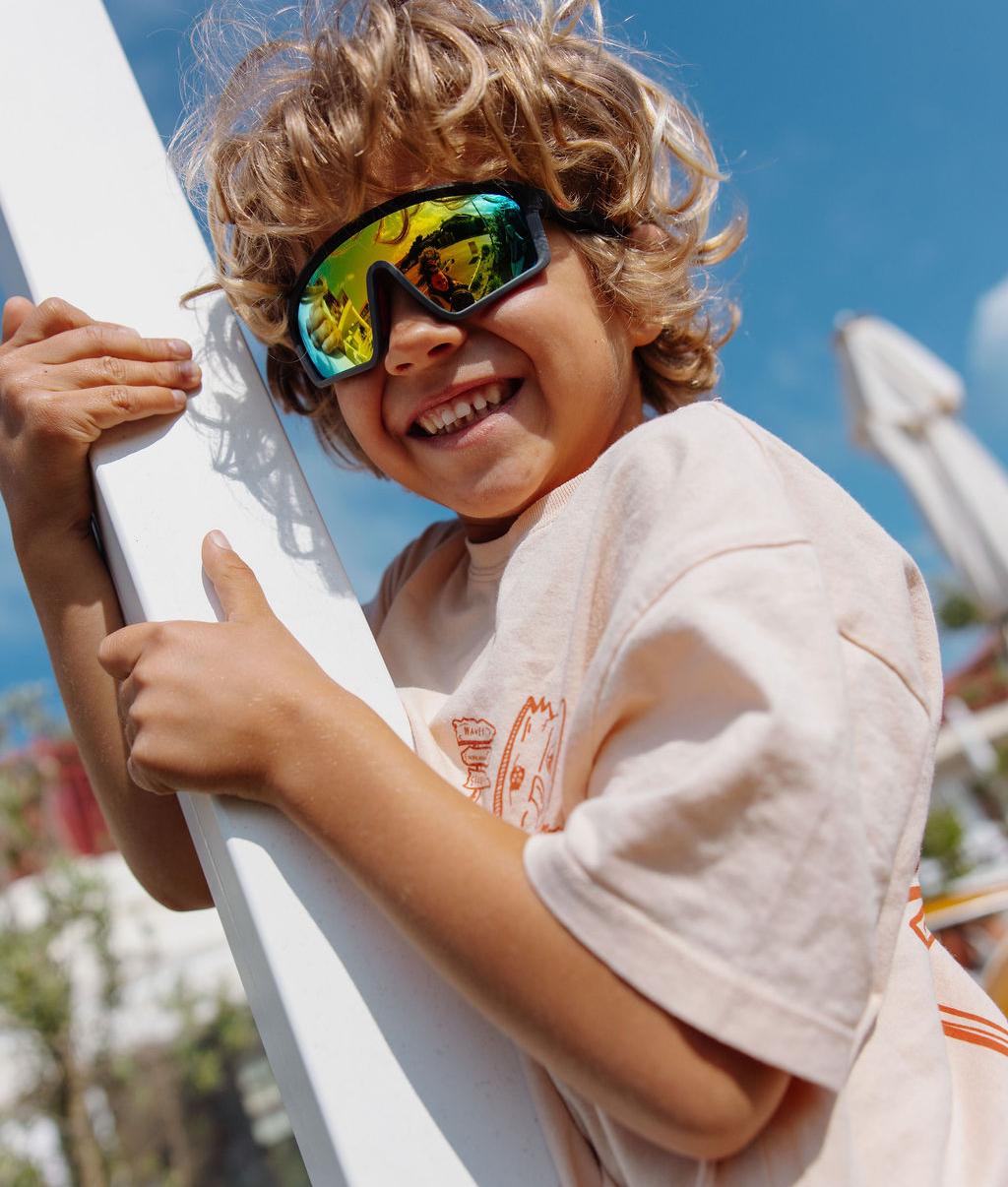 Óculos de sol infantis pretos, estilo desportivo, lentes espelhadas, usados Hello Hossy