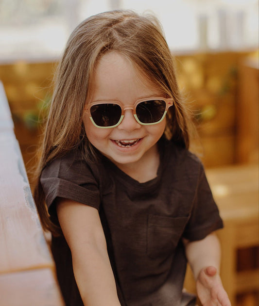 Óculos de sol infantis Mini Mia, coloridos, lentes categoria 3, UV400, lentes polarizadas, a partir dos 2 anos, Cool Kids Only!