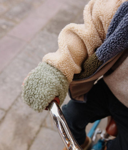 Luvas-múfla polar Heaty Jim - zoom do produto - foto lifestyle – Hello Hossy
