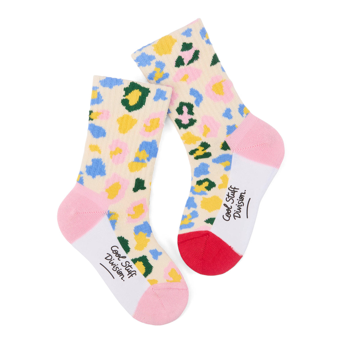 Par de meias para criança, padrão leopard em cores pastel, calcanhares e pontas contrastantes vermelhos e rosa – vista plana