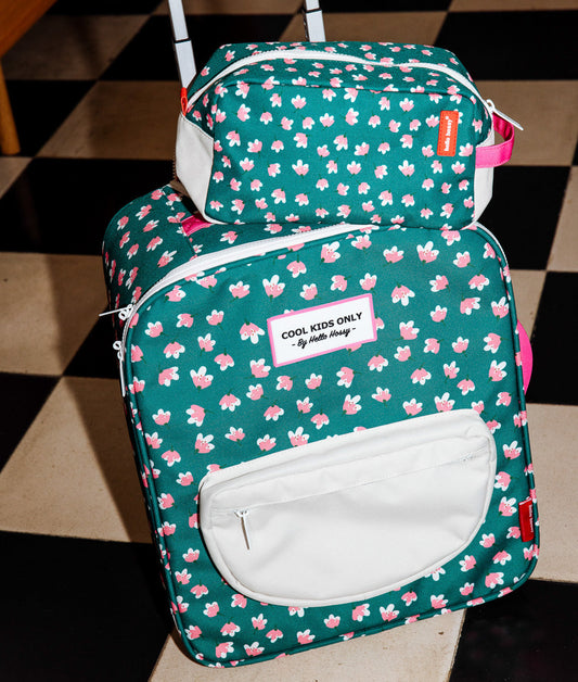 Mala de viagem infantil verde com padrão de flores, nécessaire a condizer Hello Hossy