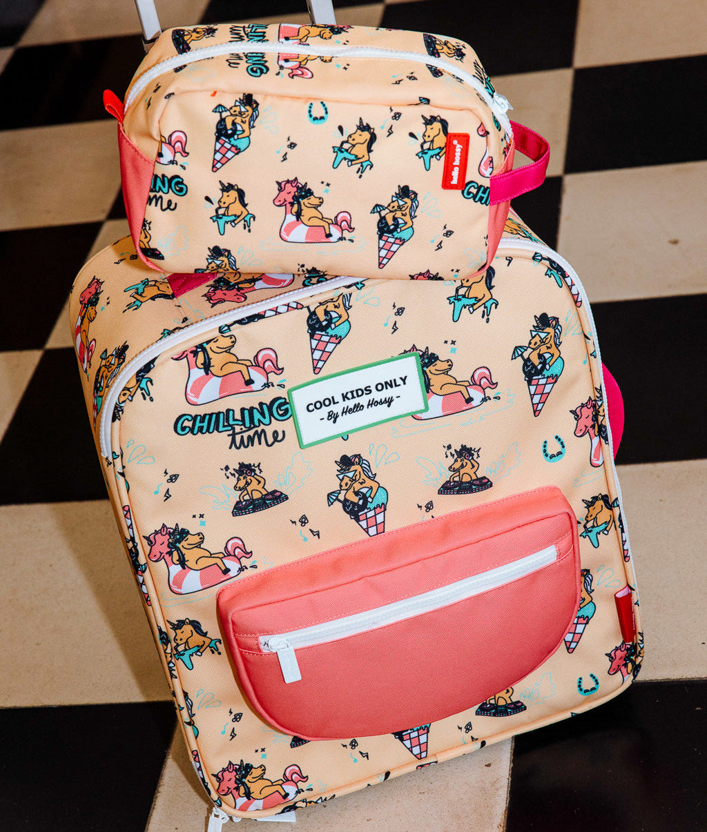 Mala de viagem infantil com estampado de unicórnios pêssego, bolso coral, estojo a condizer Hello Hossy